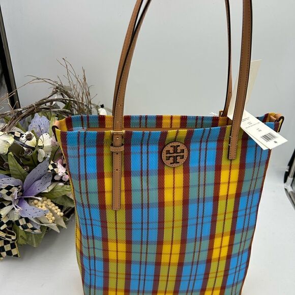 Women’s Tory Burch Ella large mesh market tote zipper closure - Picture 5 of 10